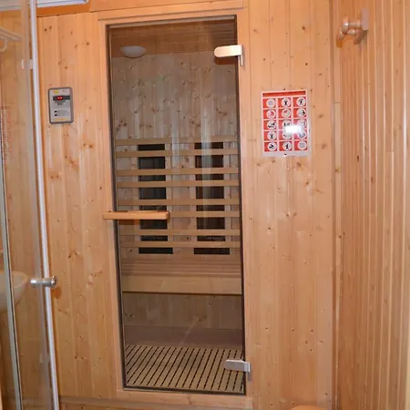 Du Cheval Blanc Otel 2*