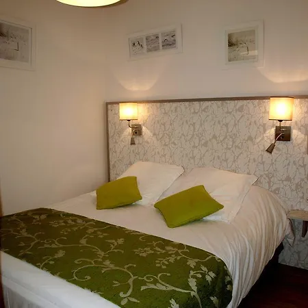 Hotel Du Cheval Blanc 2*